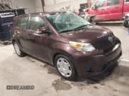 ✅ 2010 Scion xD • VIN: JTKKU4B42A1003720 • Lot: 43380112. Wystawiony na IAAI z przebiegiem 117 675 mil. Bezpłatny archiwum sprzedaży aukcyjnych z USA i szczegółowy raport historii pojazdu na DreamBid. Zdjęcie 1.