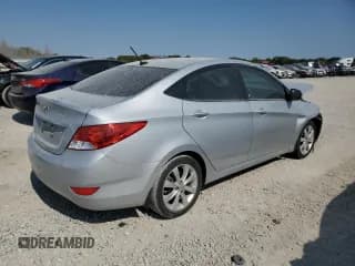 ✅ 2014 Hyundai Accent GLS • VIN: KMHCU4AE3EU762012 • Лот: 74959654. Опубликован ранее на Copart с пробегом 193 921 миль. Бесплатный доступ к архиву аукционных продаж из США и подробный отчёт об истории автомобиля на DreamBid. Изображение 3.