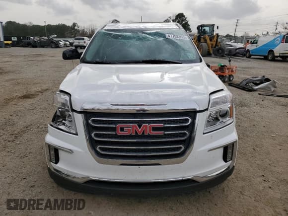 ✅ 2017 GMC Terrain SLT • VIN: 2GKFLPE3XH6292020 • Lot: 47702995. Wystawiony na Copart z przebiegiem 69 505 mil. Bezpłatny archiwum sprzedaży aukcyjnych z USA i szczegółowy raport historii pojazdu na DreamBid. Zdjęcie 5.
