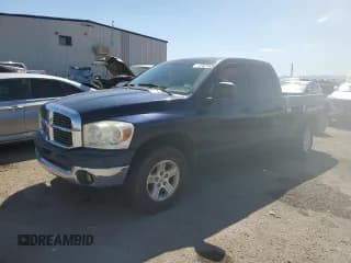 ✅ 2007 Dodge 1500 SLT • VIN: 1D7HA18NX7S142284 • Лот: 73572284. Опубликован ранее на Copart с пробегом 202 789 миль. Бесплатный доступ к архиву аукционных продаж из США и подробный отчёт об истории автомобиля на DreamBid. Изображение 1.