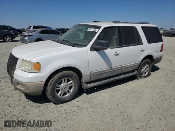 ✅ 2004 Ford Expedition Special Service • VIN: 1FMPU16L84LB34152 • Lot: 80222925. Wystawiony na Copart z przebiegiem 270 377 mil. Bezpłatny archiwum sprzedaży aukcyjnych z USA i szczegółowy raport historii pojazdu na DreamBid. Zdjęcie 1.