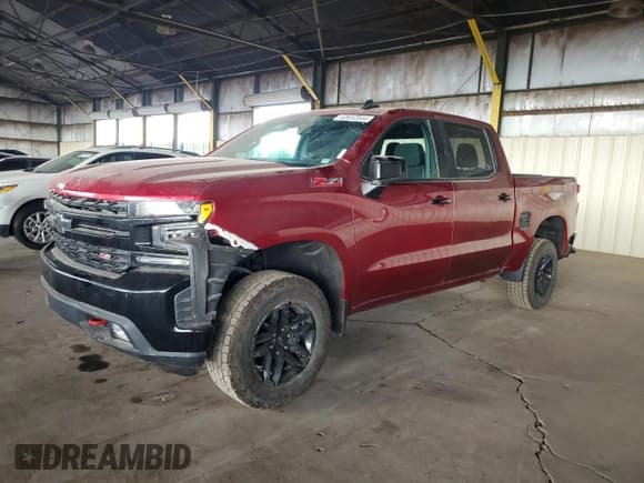 ✅ 2021 Chevrolet Silverado 1500 LT Trail Boss • VIN: 3GCPYFED3MG446523 • Lot: 63652544. Wystawiony na Copart z przebiegiem 40 777 mil. Bezpłatny archiwum sprzedaży aukcyjnych z USA i szczegółowy raport historii pojazdu na DreamBid. Zdjęcie 1.
