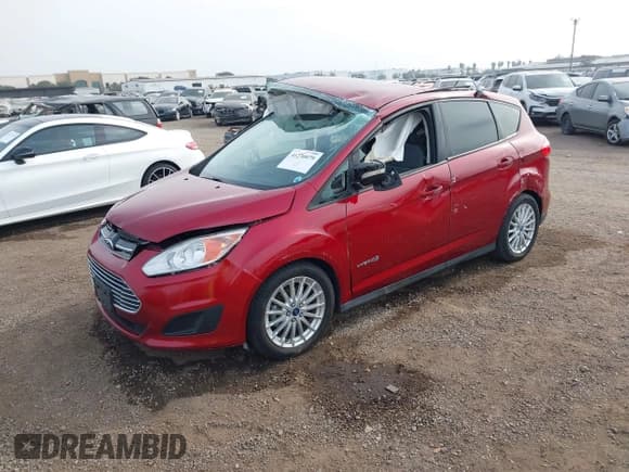 ✅ 2013 Ford C-Max SE • VIN: 1FADP5AU3DL522739 • Lot: 41230079. Wystawiony na IAAI z przebiegiem 86 445 mil. Bezpłatny archiwum sprzedaży aukcyjnych z USA i szczegółowy raport historii pojazdu na DreamBid. Zdjęcie 2.
