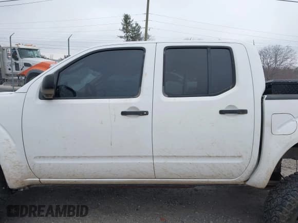 ✅ 2006 Nissan Frontier SE • VIN: 1N6AD07U36C461733 • Лот: 41750473. Опубликован ранее на IAAI с пробегом 157 767 миль. Бесплатный доступ к архиву аукционных продаж из США и подробный отчёт об истории автомобиля на DreamBid. Изображение 14.