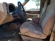 ✅ 1998 Chevrolet S-10 LS • VIN: 1GCCS1443WK209482 • Лот: 60480634. Опубликован ранее на Copart с пробегом 126 552 миль. Бесплатный доступ к архиву аукционных продаж из США и подробный отчёт об истории автомобиля на DreamBid. Изображение 7.