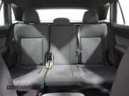 ✅ 2021 Volkswagen Atlas S • VIN: 1V2AC2CAXMC240493 • Lot: 70877875. Wystawiony na Copart z przebiegiem 57 393 mil. Bezpłatny archiwum sprzedaży aukcyjnych z USA i szczegółowy raport historii pojazdu na DreamBid. Zdjęcie 10.