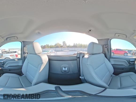 ✅ 2018 GMC Sierra 1500 • VIN: 1GTN1LEH1JZ227293 • Лот: 82114935. Опубликован ранее на Copart с пробегом 113 938 миль. Бесплатный доступ к архиву аукционных продаж из США и подробный отчёт об истории автомобиля на DreamBid. Изображение 15.