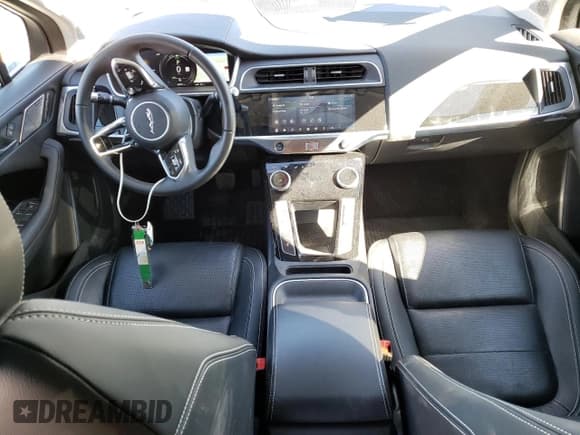 ✅ 2020 Jaguar I-Pace SE • VIN: SADHC2S14L1F79060 • Лот: 43287464. Опубликован ранее на Copart с пробегом 25 775 миль. Бесплатный доступ к архиву аукционных продаж из США и подробный отчёт об истории автомобиля на DreamBid. Изображение 8.