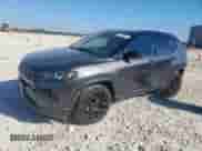 2022 Jeep Compass Altitude с VIN 3C4NJCBB1NT202309, выставлен на аукционе Copart как лот 90088385 с пробегом 83 709 миль миль и Списание • Salvage title. История ставок и продаж доступна на DreamBid. Изображение 1.