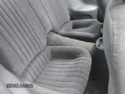 ✅ 1997 Pontiac Firebird Firebird • VIN: 2G2FS22K8V2226960 • Lot: 42441740. Wystawiony na IAAI z przebiegiem Nie podano. Bezpłatny archiwum sprzedaży aukcyjnych z USA i szczegółowy raport historii pojazdu na DreamBid. Zdjęcie 8.