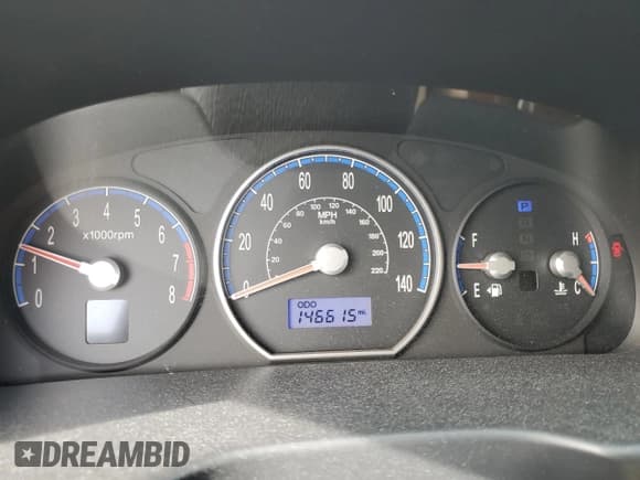 ✅ 2007 Hyundai Santa Fe GLS • VIN: 5NMSG13D27H061076 • Lot: 84771824. Listed on Copart with 146,615 mi. Free auction sales archive from the USA and detailed vehicle history report at DreamBid. Image 9.