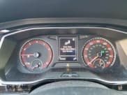 ✅ 2019 Volkswagen Jetta S • VIN: 3VWC57BUXKM068634 • Лот: 82447315. Опубликован ранее на Copart с пробегом 124 242 миль. Бесплатный доступ к архиву аукционных продаж из США и подробный отчёт об истории автомобиля на DreamBid. Изображение 9.