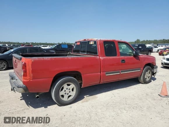 ✅ 2005 Chevrolet Silverado 1500 LT • VIN: 2GCEC19T751280382 • Лот: 52693195. Опубликован ранее на Copart с пробегом 260 595 миль. Бесплатный доступ к архиву аукционных продаж из США и подробный отчёт об истории автомобиля на DreamBid. Изображение 3.