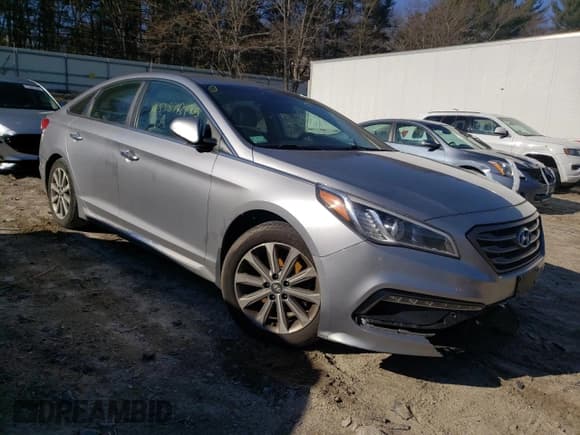 ✅ 2016 Hyundai Sonata Sport • VIN: 5NPE34AF1GH302868 • Lot: 39538343. Listed on Copart with 96,940 mi. Free auction sales archive from the USA and detailed vehicle history report at DreamBid. Image 4.