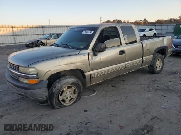 ✅ 1999 Chevrolet Silverado 1500 LT • VIN: 2GCEK19T2X1213159 • Лот: 76937794. Опубликован ранее на Copart с пробегом 221 350 миль. Бесплатный доступ к архиву аукционных продаж из США и подробный отчёт об истории автомобиля на DreamBid. Изображение 1.