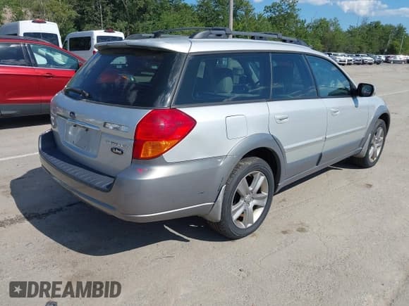 ✅ 2006 Subaru Legacy Outback L.L. Bean • VIN: 4S4BP86C264325489 • Лот: 42812080. Опубликован ранее на IAAI с пробегом 109 629 миль. Бесплатный доступ к архиву аукционных продаж из США и подробный отчёт об истории автомобиля на DreamBid. Изображение 4.