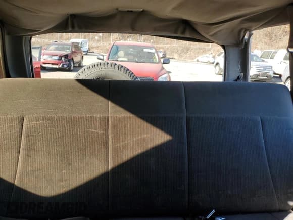 ✅ 1996 Ford Bronco XL • VIN: 1FMEU15N0TLA86669 • Lot: 87835615. Listed on Copart with 188,866 mi. Free auction sales archive from the USA and detailed vehicle history report at DreamBid. Image 10.