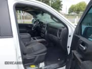 ✅ 2022 Chevrolet Silverado 1500 LT Trail Boss • VIN: 3GCPYFEL6NG153630 • Lot: 42749673. Wystawiony na IAAI z przebiegiem 54 248 mil. Bezpłatny archiwum sprzedaży aukcyjnych z USA i szczegółowy raport historii pojazdu na DreamBid. Zdjęcie 5.