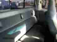 2001 Dodge Dakota Sport z VIN 1B7GL22Z01S315190, wystawiony jako Copart lot #60171404 z przebiegiem 145 397 mil mil oraz Nie do naprawy • Non repairable. Historia ofert i sprzedaży dostępna na DreamBid. Obrazek 10.