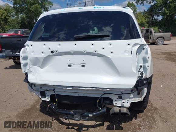 ✅ 2022 Hyundai Palisade SEL • VIN: KM8R3DHE3NU385555 • Лот: 43075991. Опубликован ранее на IAAI с пробегом 84 418 миль. Бесплатный доступ к архиву аукционных продаж из США и подробный отчёт об истории автомобиля на DreamBid. Изображение 17.