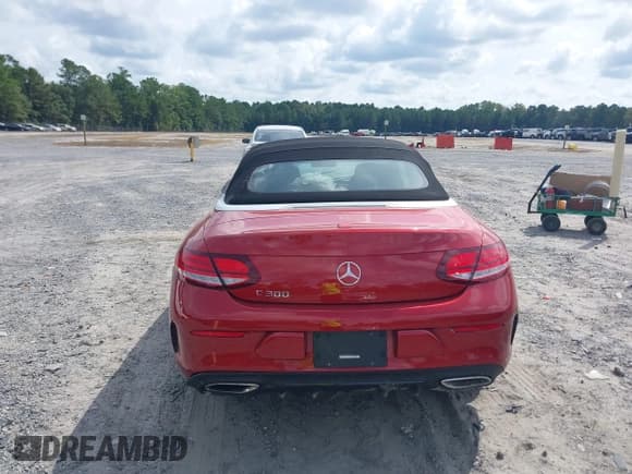 ✅ 2019 Mercedes-Benz C 300 • VIN: WDDWK8DB2KF900712 • Лот: 40417473. Опубликован ранее на IAAI с пробегом 29 773 миль. Бесплатный доступ к архиву аукционных продаж из США и подробный отчёт об истории автомобиля на DreamBid. Изображение 17.