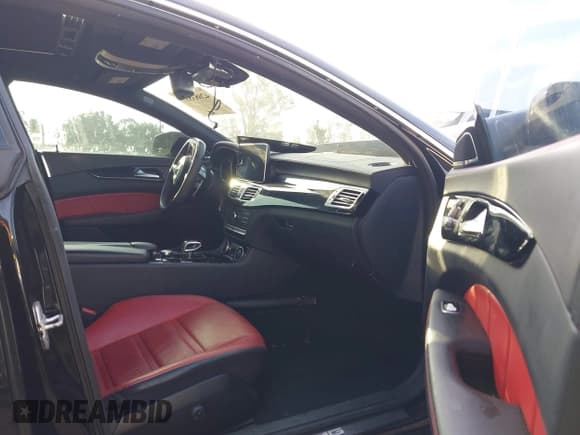 ✅ 2016 Mercedes-Benz CLS AMG CLS 63 S-Model • VIN: WDDLJ7GB9GA161418 • Лот: 42083537. Опубликован ранее на IAAI с пробегом 77 763 миль. Бесплатный доступ к архиву аукционных продаж из США и подробный отчёт об истории автомобиля на DreamBid. Изображение 5.