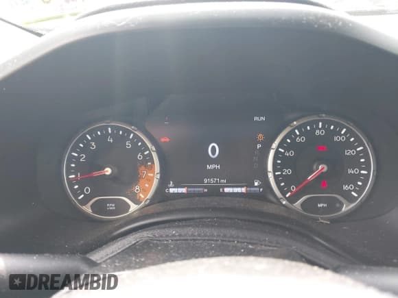 ✅ 2017 Jeep Renegade Limited • VIN: ZACCJBDB9HPF39661 • Lot: 43004382. Wystawiony na IAAI z przebiegiem 91 571 mil. Bezpłatny archiwum sprzedaży aukcyjnych z USA i szczegółowy raport historii pojazdu na DreamBid. Zdjęcie 7.