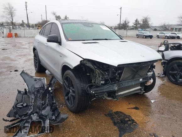 ✅ 2016 Mercedes-Benz GLE 450 AMG • VIN: 4JGED6EB6GA006988 • Lot: 41515687. Wystawiony na IAAI z przebiegiem 119 028 mil. Bezpłatny archiwum sprzedaży aukcyjnych z USA i szczegółowy raport historii pojazdu na DreamBid. Zdjęcie 1.