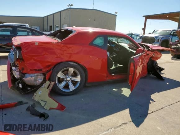 ✅ 2021 Dodge Challenger SXT • VIN: 2C3CDZAG9MH630817 • Лот: 86447725. Опубликован ранее на Copart с пробегом 77 252 миль. Бесплатный доступ к архиву аукционных продаж из США и подробный отчёт об истории автомобиля на DreamBid. Изображение 3.