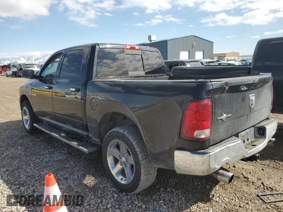 ✅ 2009 Dodge 1500 SLT • VIN: 1D3HB13T19S749245 • Lot: 49701655. Wystawiony na Copart z przebiegiem 154 493 mil. Bezpłatny archiwum sprzedaży aukcyjnych z USA i szczegółowy raport historii pojazdu na DreamBid. Zdjęcie 2.