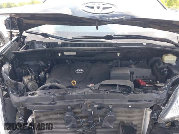 ✅ 2017 Toyota Sienna XLE Auto Access Seat • VIN: 5TDYZ3DC6HS875509 • Lot: 42367524. Listed on IAAI with 169,345 mi. Free auction sales archive from the USA and detailed vehicle history report at DreamBid. Image 10.