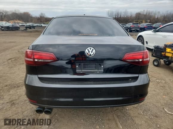 ✅ 2017 Volkswagen Jetta S • VIN: 3VW2B7AJ1HM268287 • Lot: 92325135. Listed on Copart with 170,168 mi. Free auction sales archive from the USA and detailed vehicle history report at DreamBid. Image 6.