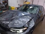 ✅ 2022 BMW 3 Series 330i xDrive • VIN: 3MW5R7J0XN8C70303 • Lot: 42121402. Wystawiony na IAAI z przebiegiem 29 187 mil. Bezpłatny archiwum sprzedaży aukcyjnych z USA i szczegółowy raport historii pojazdu na DreamBid. Zdjęcie 17.