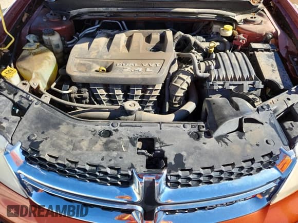 ✅ 2012 Dodge Avenger SE • VIN: 1C3CDZAB6CN276765 • Lot: 84898305. Listed on Copart with 142,279 mi. Free auction sales archive from the USA and detailed vehicle history report at DreamBid. Image 11.