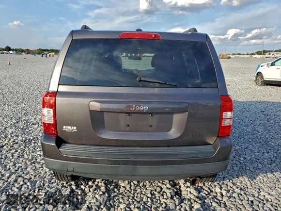 ✅ 2015 Jeep Patriot Sport • VIN: 1C4NJPBB1FD335523 • Лот: 93408995. Опубликован ранее на Copart с пробегом 74 428 миль. Бесплатный доступ к архиву аукционных продаж из США и подробный отчёт об истории автомобиля на DreamBid. Изображение 6.