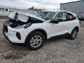 ✅ 2024 Ford Escape Active • VIN: 1FMCU9GN5RUB32423 • Lot: 82326115. Wystawiony na Copart z przebiegiem Nie podano. Bezpłatny archiwum sprzedaży aukcyjnych z USA i szczegółowy raport historii pojazdu na DreamBid. Zdjęcie 1.