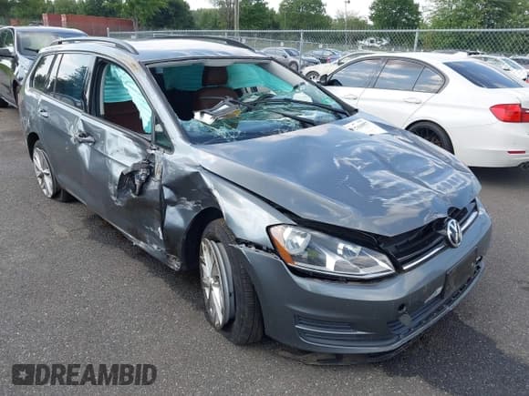 ✅ 2016 Volkswagen Golf TSI S • VIN: 3VWC17AU8GM522819 • Lot: 42763557. Listed on IAAI with 165,926 mi. Free auction sales archive from the USA and detailed vehicle history report at DreamBid. Image 1.