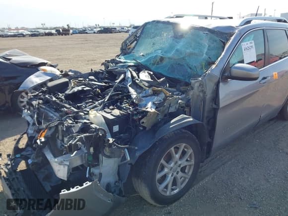 ✅ 2018 Jeep Cherokee Latitude • VIN: 1C4PJLCXXJD590109 • Lot: 41626291. Listed on IAAI with Not provided. Free auction sales archive from the USA and detailed vehicle history report at DreamBid. Image 6.