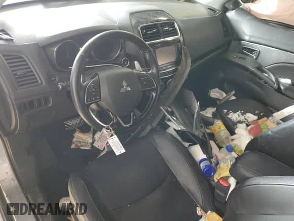 2017 Mitsubishi Outlander SEL с VIN JA4AP4AW3HZ021145, выставлен на аукционе Copart как лот 42053615 с пробегом 153 758 миль миль и Списание • Salvage title. История ставок и продаж доступна на DreamBid. Изображение 8.