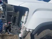 ✅ 2018 GMC Sierra 1500 SLT • VIN: 1GTV2NEC5JZ108868 • Lot: 41282062. Wystawiony na IAAI z przebiegiem 165 793 mil. Bezpłatny archiwum sprzedaży aukcyjnych z USA i szczegółowy raport historii pojazdu na DreamBid. Zdjęcie 18.