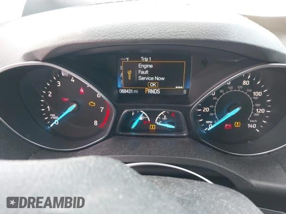 ✅ 2018 Ford Escape SE • VIN: 1FMCU9GD5JUC25213 • Lot: 43837033. Wystawiony na IAAI z przebiegiem 68 431 mil. Bezpłatny archiwum sprzedaży aukcyjnych z USA i szczegółowy raport historii pojazdu na DreamBid. Zdjęcie 7.