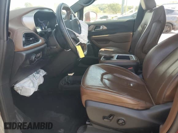 ✅ 2020 Chrysler Pacifica Limited • VIN: 2C4RC1GG1LR283591 • Лот: 89526265. Опубликован ранее на Copart с пробегом 139 500 миль. Бесплатный доступ к архиву аукционных продаж из США и подробный отчёт об истории автомобиля на DreamBid. Изображение 7.