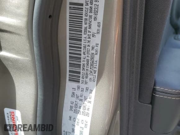 ✅ 2016 Jeep Cherokee Latitude • VIN: 1C4PJMCB8GW296554 • Lot: 84764875. Listed on Copart with 64,170 mi. Free auction sales archive from the USA and detailed vehicle history report at DreamBid. Image 13.