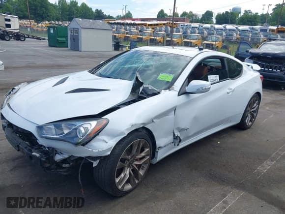 ✅ 2015 Hyundai Genesis Coupe R-Spec • VIN: KMHHU6KJ4FU127511 • Lot: 42214070. Wystawiony na IAAI z przebiegiem Nie podano. Bezpłatny archiwum sprzedaży aukcyjnych z USA i szczegółowy raport historii pojazdu na DreamBid. Zdjęcie 2.