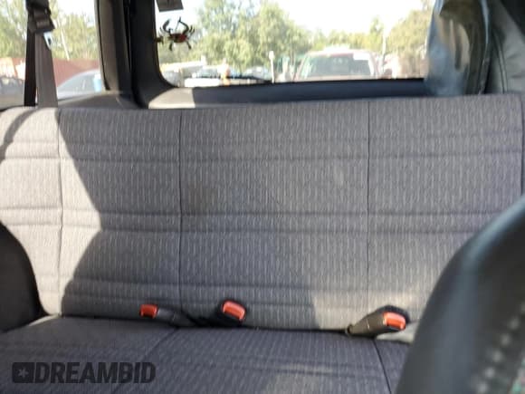 ✅ 2000 Jeep Cherokee • VIN: 1J4FF48S4YL181999 • Lot: 84774735. Wystawiony na Copart z przebiegiem 149 018 mil. Bezpłatny archiwum sprzedaży aukcyjnych z USA i szczegółowy raport historii pojazdu na DreamBid. Zdjęcie 10.