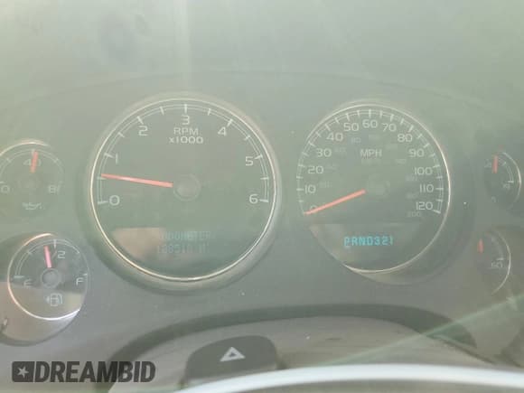 ✅ 2008 Chevrolet Silverado 1500 LTZ • VIN: 2GCEK133681101586 • Lot: 75098234. Listed on Copart with 188,518 mi. Free auction sales archive from the USA and detailed vehicle history report at DreamBid. Image 9.