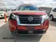 2022 Nissan Pathfinder SV z VIN 5N1DR3BAXNC252421, wystawiony jako Copart lot #81744505 z przebiegiem 101 368 mil mil oraz Szkoda całkowita • Salvage title. Historia ofert i sprzedaży dostępna na DreamBid. Obrazek 5.