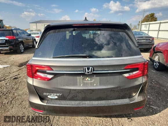 ✅ 2021 Honda Odyssey EX • VIN: 5FNRL6H57MB012462 • Lot: 85479875. Listed on Copart with 70,804 mi. Free auction sales archive from the USA and detailed vehicle history report at DreamBid. Image 6.