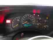 ✅ 2001 Chevrolet Silverado 1500 LS • VIN: 2GCEC19T611298530 • Lot: 67365554. Wystawiony na Copart z przebiegiem 144 277 mil mil. Skorzystaj z bezpłatnego archiwum sprzedaży aukcyjnych z USA i zobacz szczegółowy raport historii pojazdu na DreamBid. Zdjęcie 9.