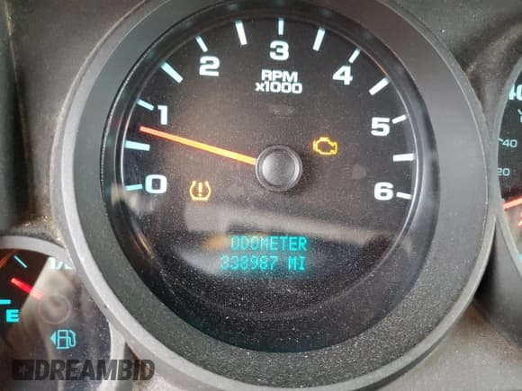 ✅ 2011 Chevrolet Silverado 1500 Work Truck • VIN: 1GCNCPE07BZ304908 • Lot: 71587054. Listed on Copart with 338,987 mi. Free auction sales archive from the USA and detailed vehicle history report at DreamBid. Image 9.